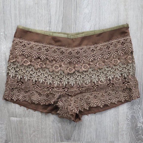 Sans Souci Pants - SANS SOUCI Brown Lace Trim Shorts NWT Small